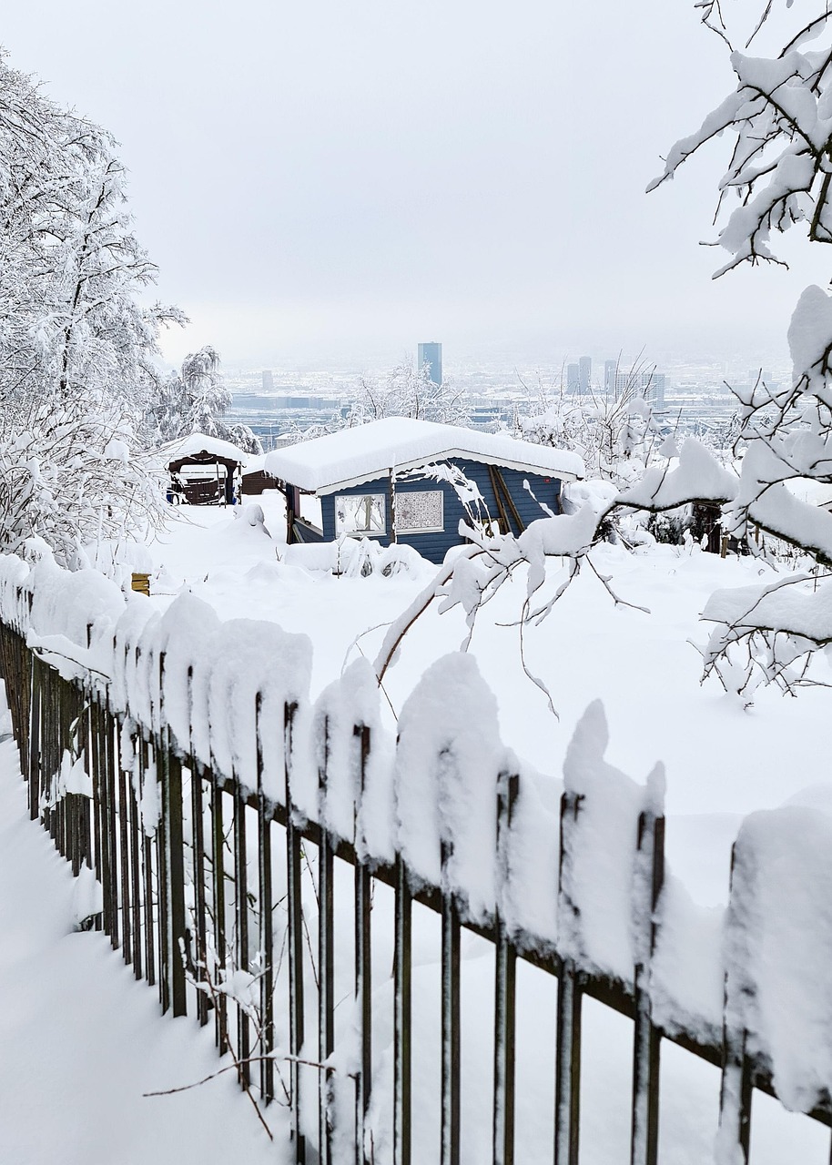 Jak sprzedać lub kupić działkę ROD w Warszawie?